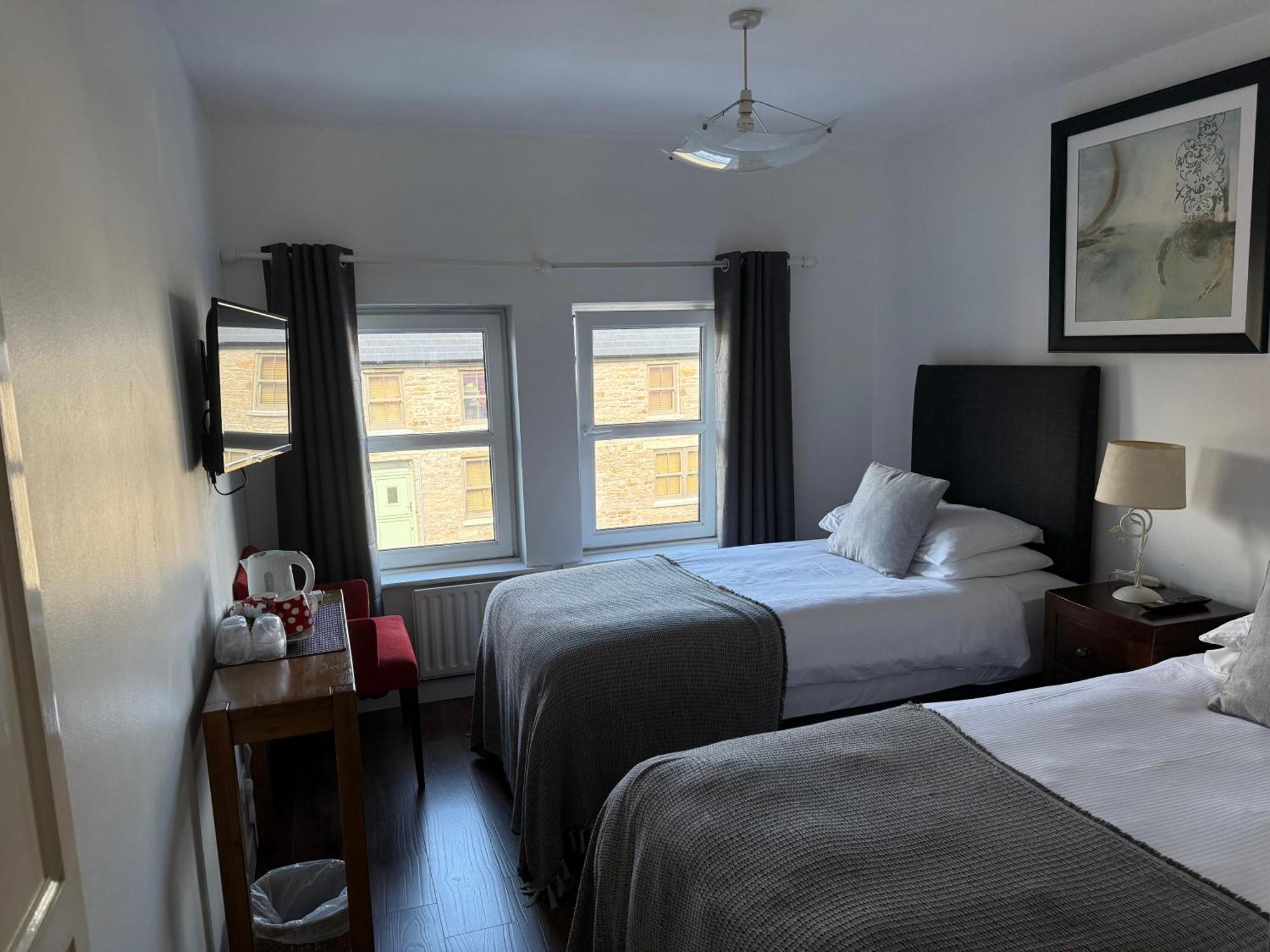 The Old Anchor B&B Annascaul Экстерьер фото