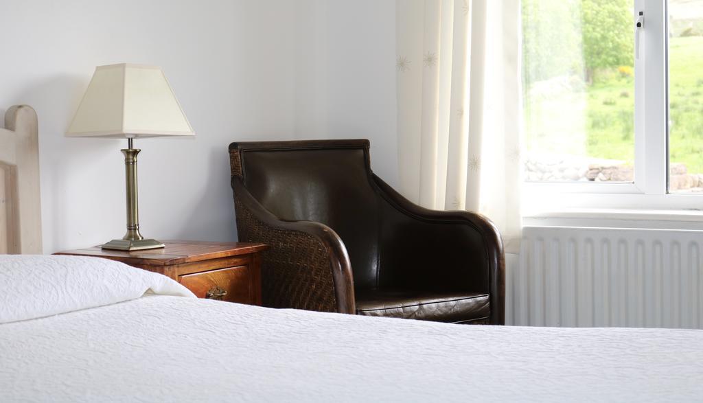 The Old Anchor B&B Annascaul Экстерьер фото