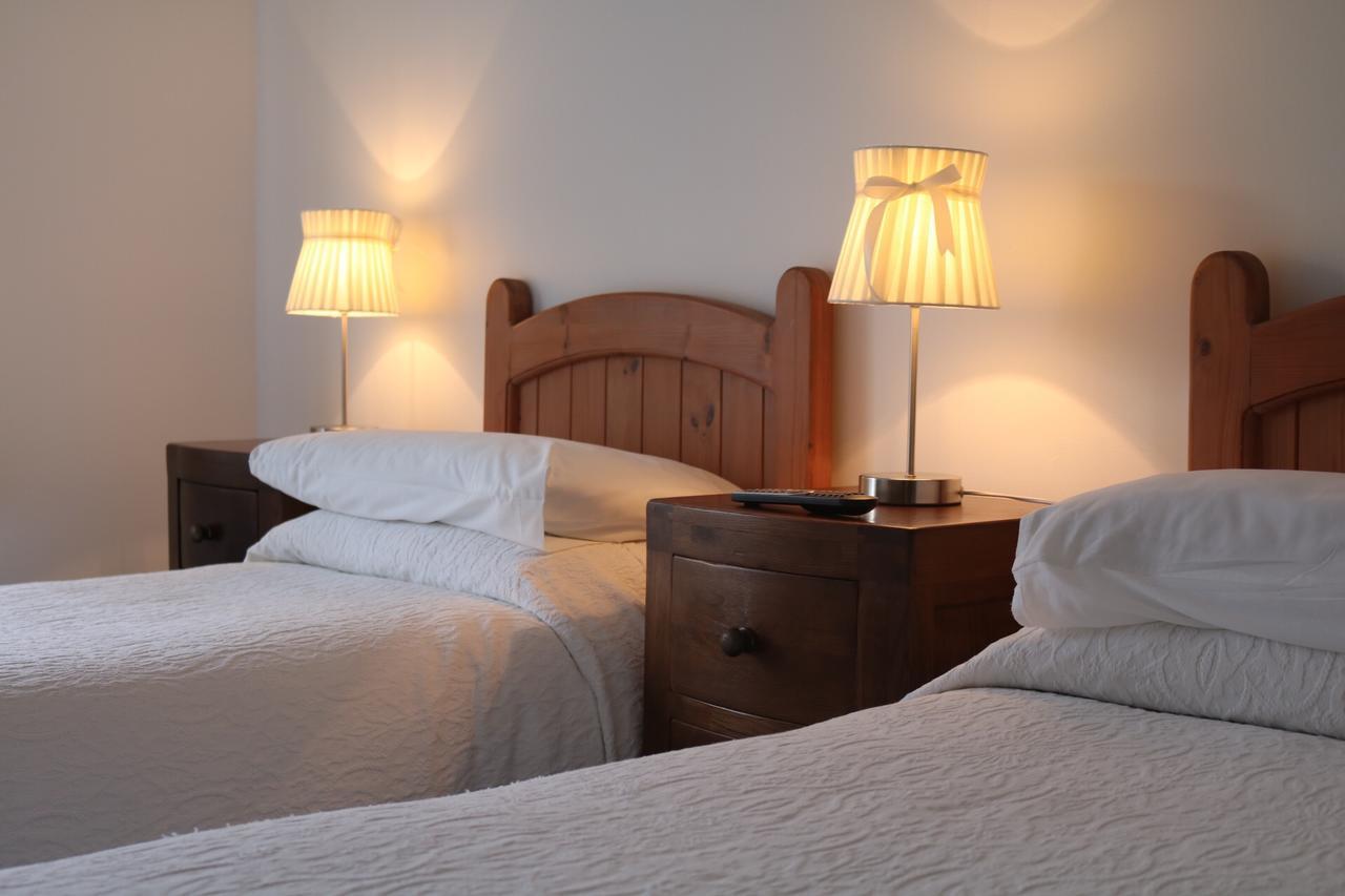 The Old Anchor B&B Annascaul Экстерьер фото